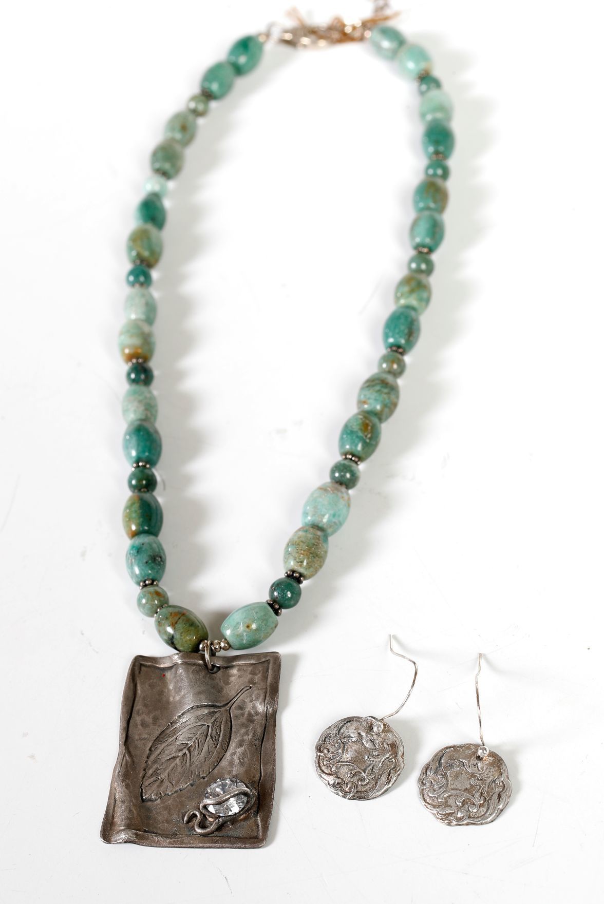 The Frame Hut Artisan Jewelry